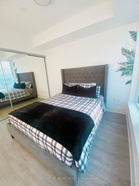 Photo 17 at 3213 - 10 York Street, Waterfront Communities C1, Toronto