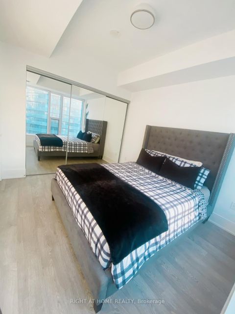 Photo 18 at 3213 - 10 York Street, Waterfront Communities C1, Toronto