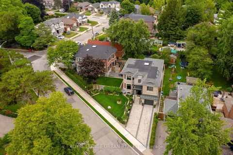 Photo 1 at 70 Parkview Hill Crescent, Parkview, Toronto