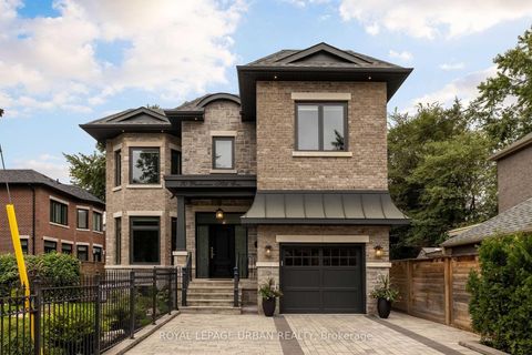 Photo 3 at 70 Parkview Hill Crescent, Parkview, Toronto