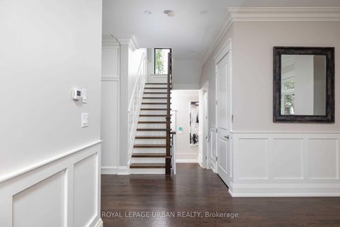 Photo 10 at 70 Parkview Hill Crescent, Parkview, Toronto