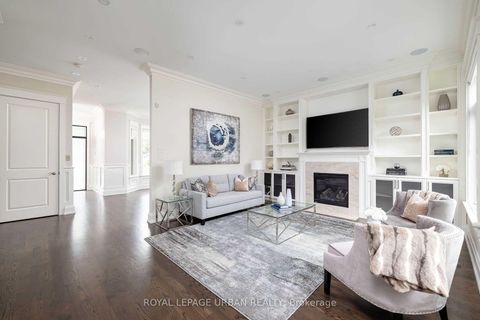 Photo 13 at 70 Parkview Hill Crescent, Parkview, Toronto