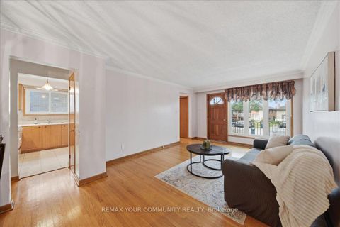 Photo 6 at 9 Hisey Crescent, Black Creek, Toronto