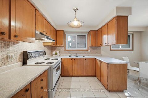 Photo 7 at 9 Hisey Crescent, Black Creek, Toronto