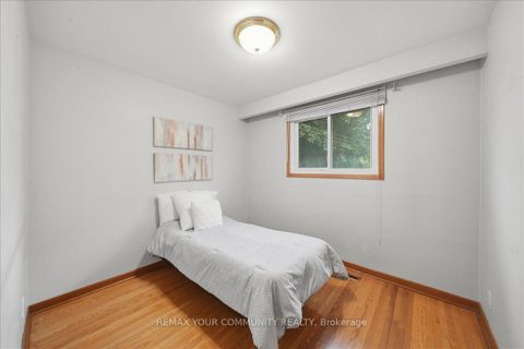 Photo 14 at 9 Hisey Crescent, Black Creek, Toronto