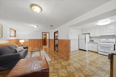 Photo 25 at 9 Hisey Crescent, Black Creek, Toronto