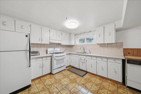 Photo 27 at 9 Hisey Crescent, Black Creek, Toronto