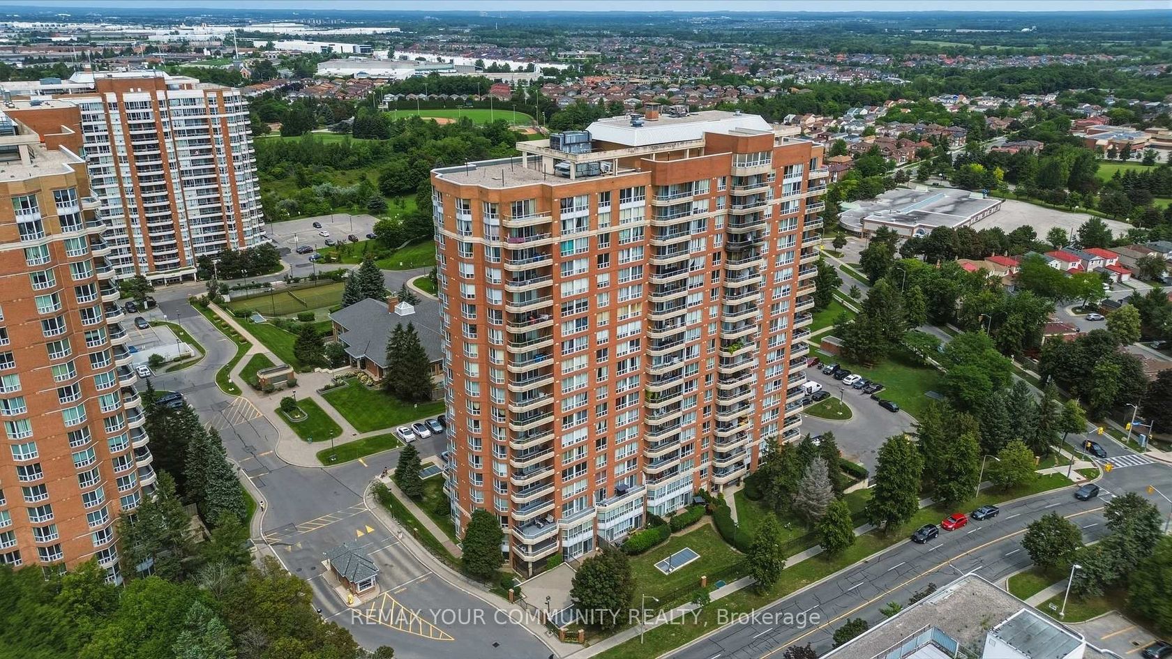 103 - 410 McLevin Avenue, Malvern, Toronto photo 6