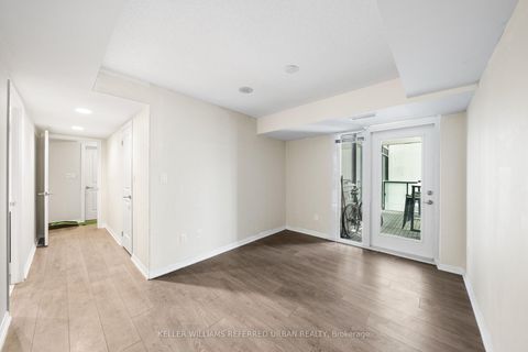 Photo 13 at 1022 - 400 Adelaide Street E, Moss Park, Toronto