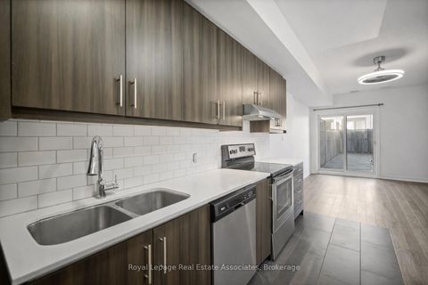 Photo 8 at 40 - 2059 Weston Road, Weston, Toronto