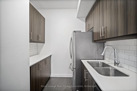 Photo 10 at 40 - 2059 Weston Road, Weston, Toronto