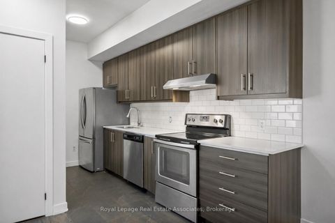 Photo 12 at 40 - 2059 Weston Road, Weston, Toronto