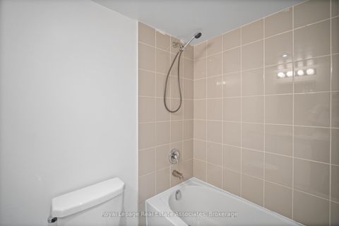 Photo 21 at 40 - 2059 Weston Road, Weston, Toronto