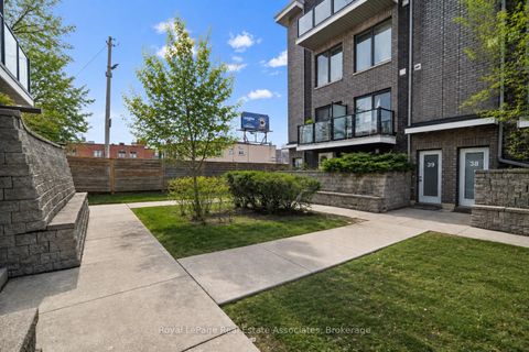 Photo 33 at 40 - 2059 Weston Road, Weston, Toronto