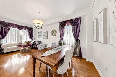 Photo 3 at 52 Canelli Heights Court, Patterson, Vaughan