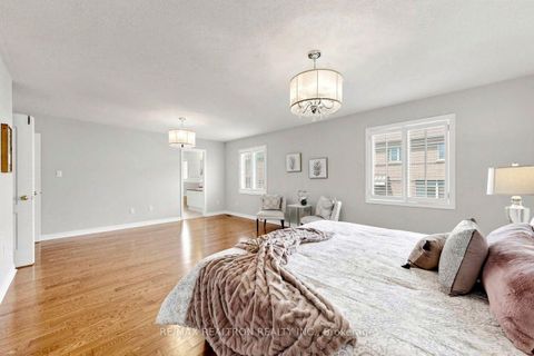 Photo 14 at 52 Canelli Heights Court, Patterson, Vaughan
