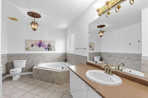 Photo 15 at 52 Canelli Heights Court, Patterson, Vaughan