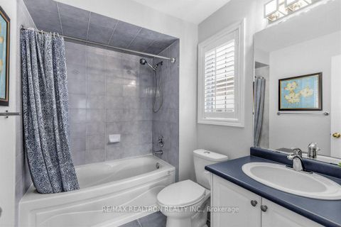Photo 21 at 52 Canelli Heights Court, Patterson, Vaughan