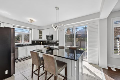 Photo 1 at 75 Mclarty Gate, Bayview Northeast, Aurora