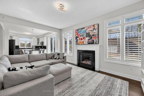 Photo 3 at 75 Mclarty Gate, Bayview Northeast, Aurora