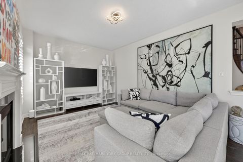 Photo 4 at 75 Mclarty Gate, Bayview Northeast, Aurora