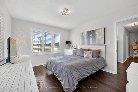 Photo 16 at 75 Mclarty Gate, Bayview Northeast, Aurora