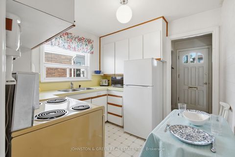 Photo 9 at 425 O'Connor Drive, East York, Toronto