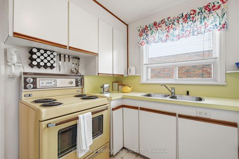 Photo 11 at 425 O'Connor Drive, East York, Toronto
