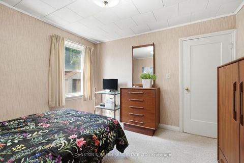 Photo 17 at 425 O'Connor Drive, East York, Toronto