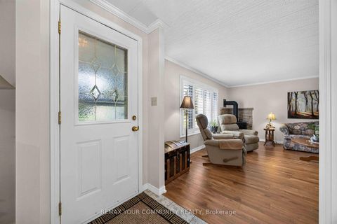 Photo 5 at 131 Roxanna Drive, Sutton & Jackson's Point, Georgina
