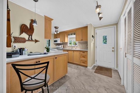 Photo 12 at 131 Roxanna Drive, Sutton & Jackson's Point, Georgina