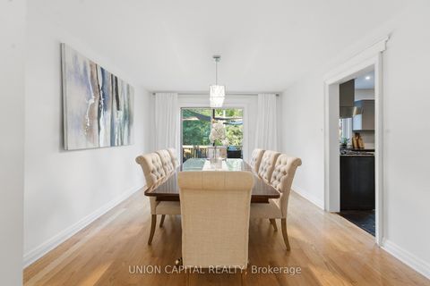Photo 7 at 22 Cynthia Crescent, Oak Ridges, Richmond Hill