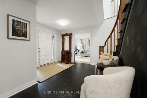 Photo 12 at 22 Cynthia Crescent, Oak Ridges, Richmond Hill