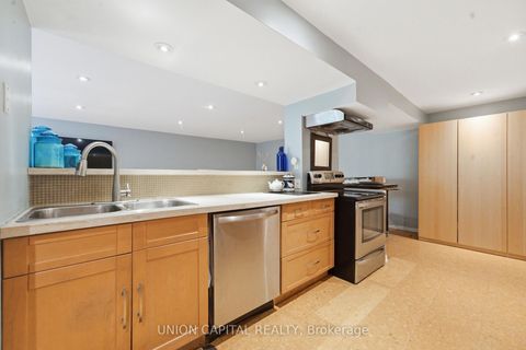 Photo 25 at 22 Cynthia Crescent, Oak Ridges, Richmond Hill