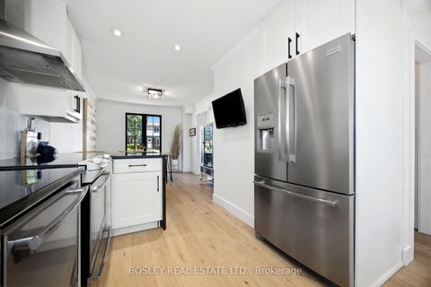 Photo 12 at 440 Sandford Street, Central Newmarket, Newmarket