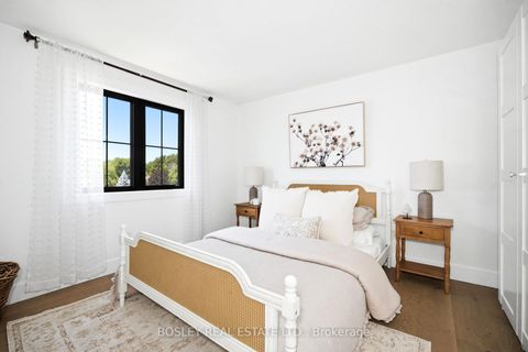 Photo 20 at 440 Sandford Street, Central Newmarket, Newmarket