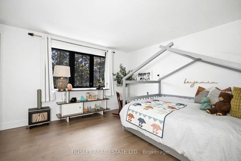 Photo 25 at 440 Sandford Street, Central Newmarket, Newmarket