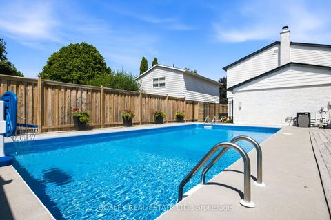 Photo 37 at 440 Sandford Street, Central Newmarket, Newmarket