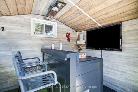 Photo 41 at 440 Sandford Street, Central Newmarket, Newmarket