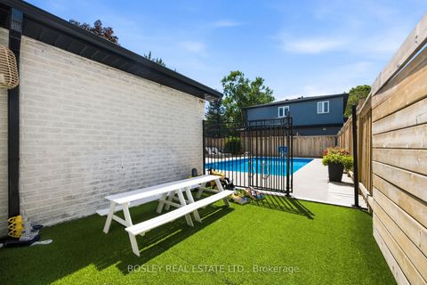 Photo 43 at 440 Sandford Street, Central Newmarket, Newmarket