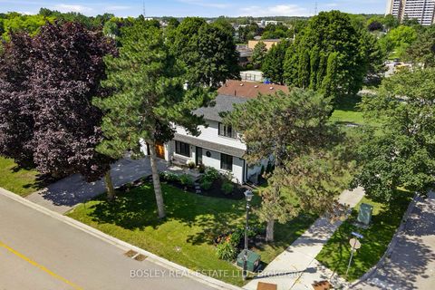 Photo 46 at 440 Sandford Street, Central Newmarket, Newmarket