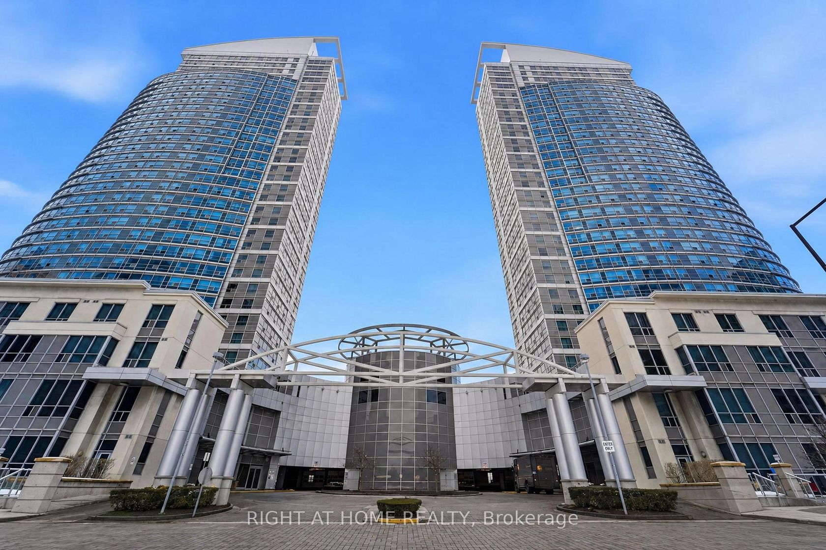 1612 - 38 Lee Centre Drive, Woburn, Toronto photo 7