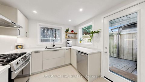 Photo 10 at 944 Dundas Street E, South Riverdale, Toronto