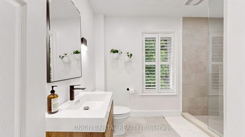 Photo 31 at 944 Dundas Street E, South Riverdale, Toronto