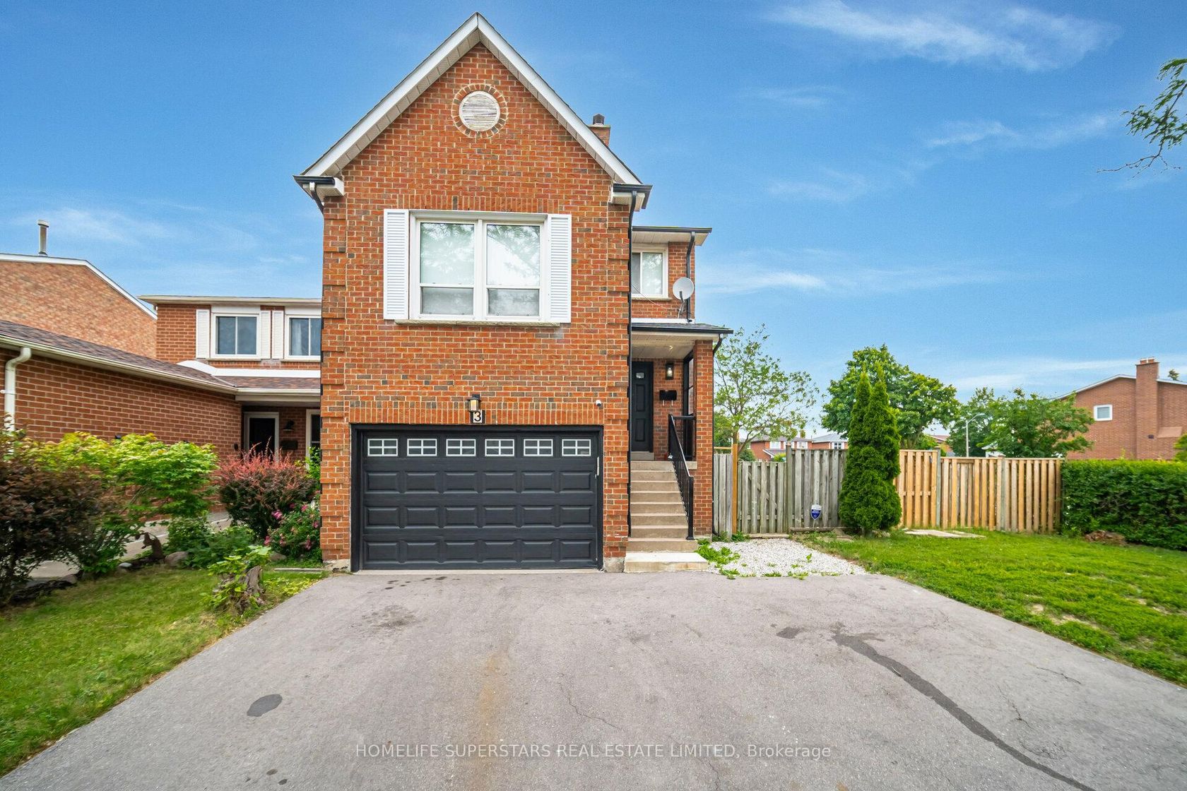 3 New Seabury Drive, Glen Shields, Vaughan photo number 2
