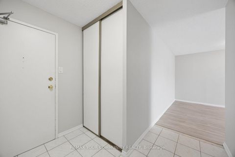 Photo 13 at 804 - 10 Tangreen Court, Newtonbrook West, Toronto