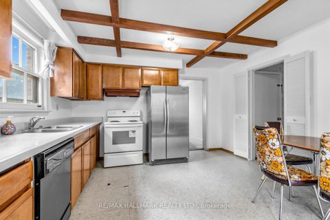 Photo 9 at 691 Conacher Drive, Newtonbrook East, Toronto