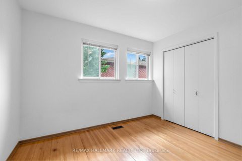 Photo 21 at 691 Conacher Drive, Newtonbrook East, Toronto