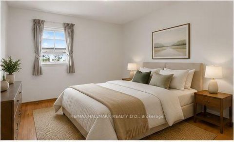 Photo 24 at 691 Conacher Drive, Newtonbrook East, Toronto