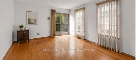 Photo 33 at 691 Conacher Drive, Newtonbrook East, Toronto